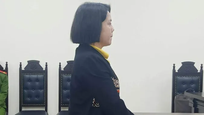 Lừa “chạy vào trường công an, cựu cán bộ lãnh 11 năm tù