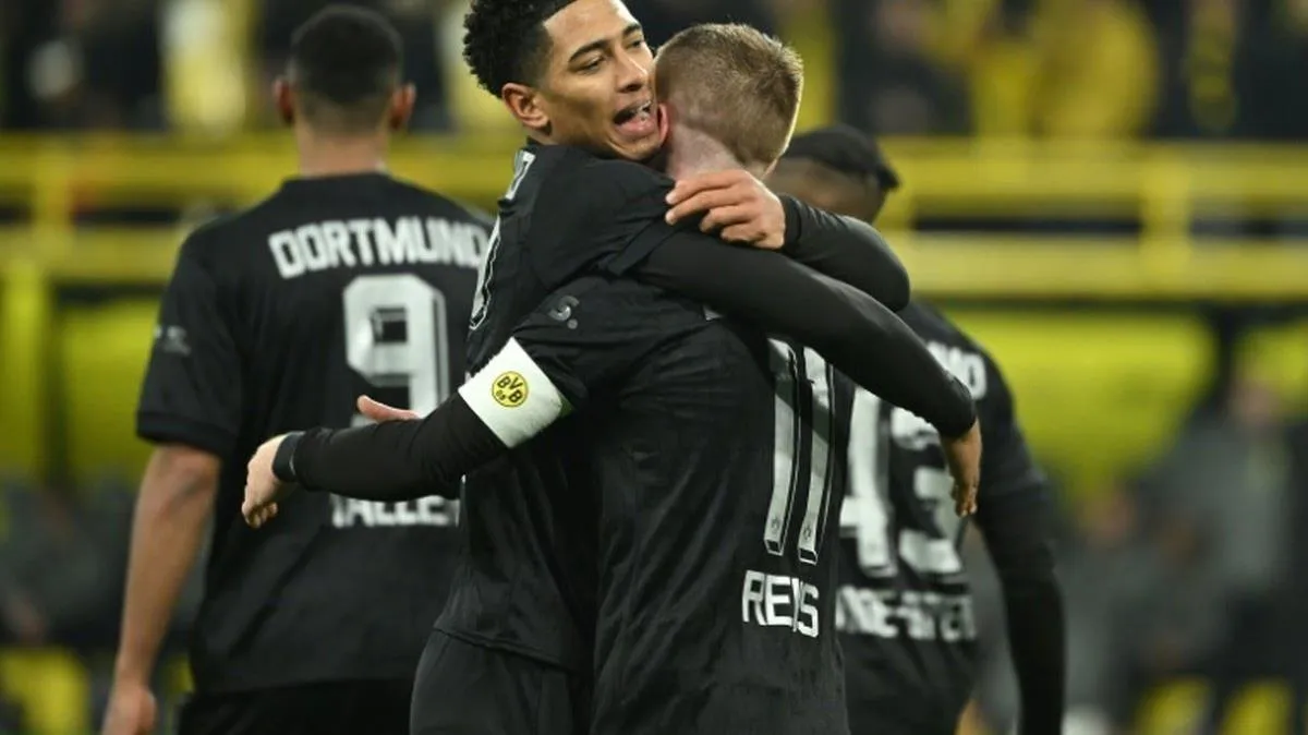 Dortmund bẳng điểm Bayern, Union Berlin lỡ ngôi đầu