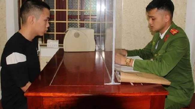 Bắt đối tượng lừa bán hàng rẻ qua mạng, chiếm đoạt tiền khách đặt cọc