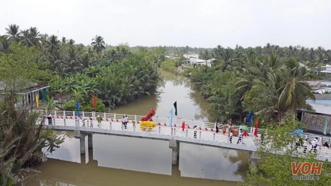 Nhựa Tiền Phong khánh thành Cầu nối yêu thương số 88 tại Vĩnh Long và 95 - 96 tại Cần Thơ