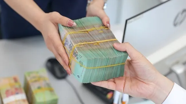 Hàng loạt ngân hàng giảm lãi suất tiết kiệm từ hôm nay (6/3)