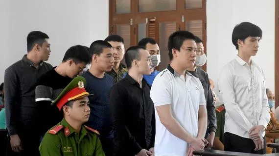 10 người tham gia xử con nợ đi tù, kẻ giết nạn nhân án chung thân