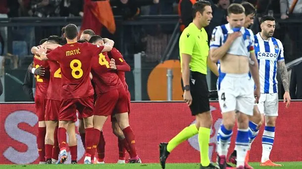 Thánh địa Olimpico giúp Roma có lợi thế trước Sociedad