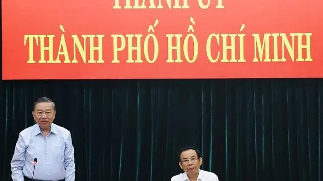 Bộ trưởng Bộ Công an Tô Lâm làm việc với Ban Thường vụ Thành ủy TPHCM