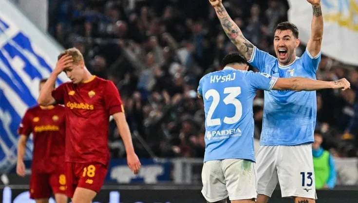 Roma lỡ cơ hội trở lại tốp 4, Lazio chiếm ngôi nhì Serie A