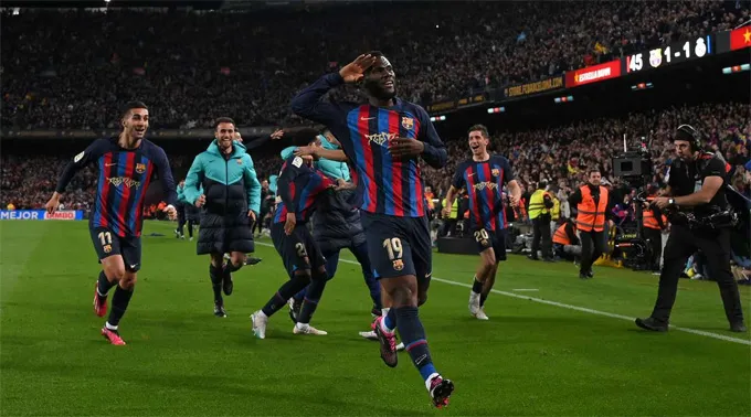 Lần thứ 3 hạ Real tại El Clasico, Barca đang gần chức vô địch