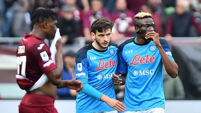 Lại thắng, Napoli đang ở rất gần ngày lên ngôi vô địch
