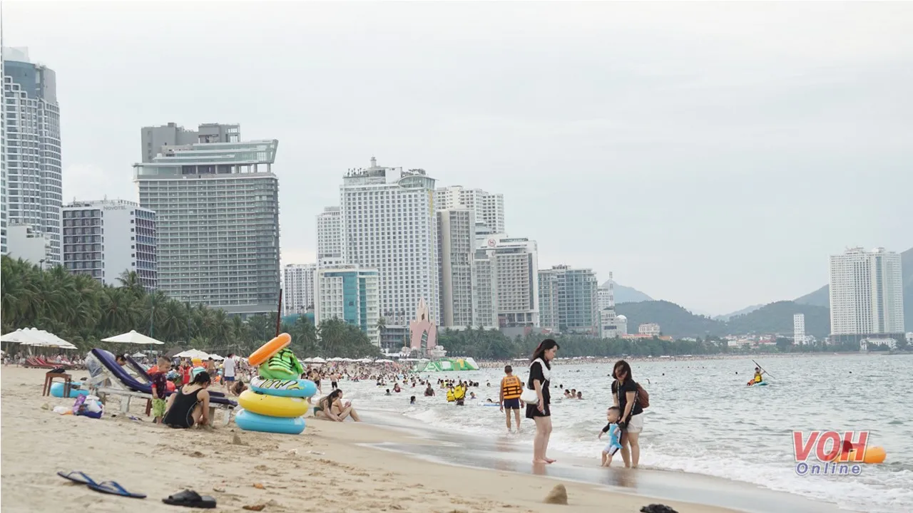 Xử phạt 2 khách sạn ở Nha Trang tự phong “4 sao”