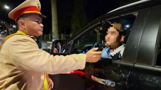 Đắk Nông: Xem xét trách nhiệm đảng viên Giám đốc Sở nhậu xỉn lái xe