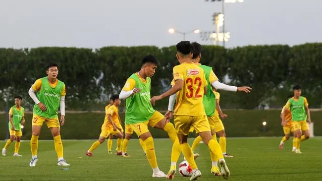 U23 Việt Nam nghiêm túc tập luyện cho trận gặp Iraq tại Doha Cup