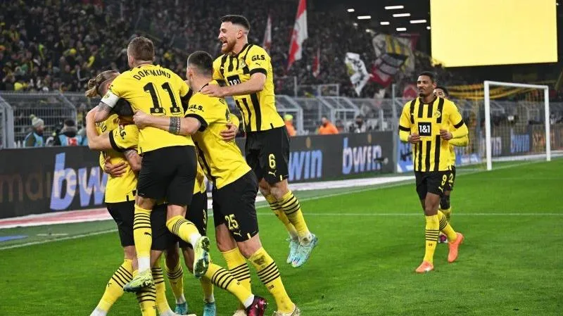 Bundesliga sau vòng 25: Bayern run rẩy trước Dortmund