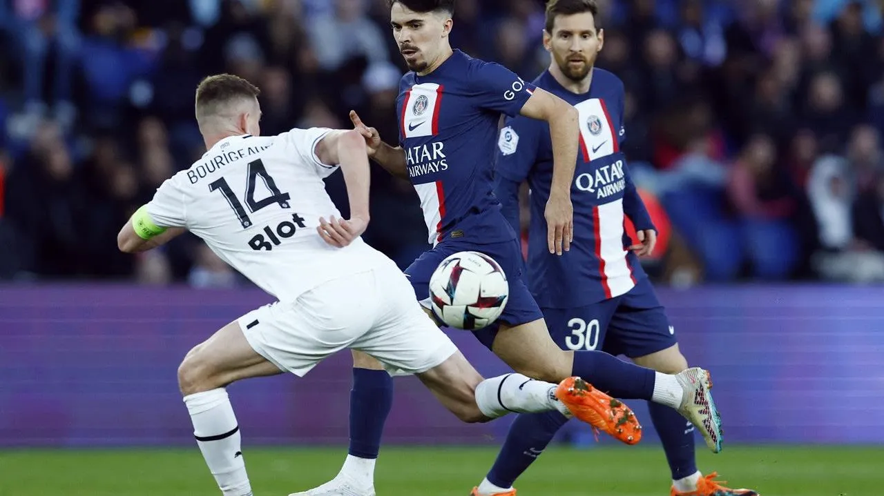 Ligue 1 sau vòng 28: PSG bất ổn | Lộ diện những chân sút ấn tượng