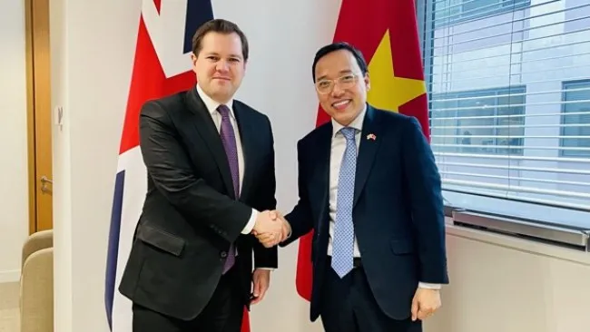 Việt Nam-Anh thúc đẩy di cư an toàn, hợp pháp
