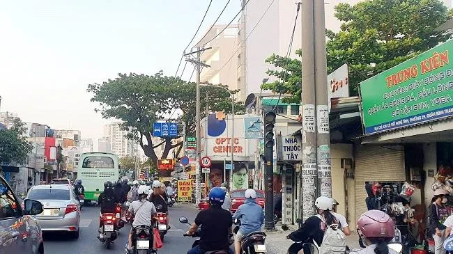 TPHCM: Nhiều khu phố số nhân khẩu gấp 10 lần quy định