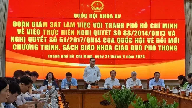 Đoàn đại biểu Quốc hội làm việc với TPHCM về đổi mới chương trình sách giáo khoa