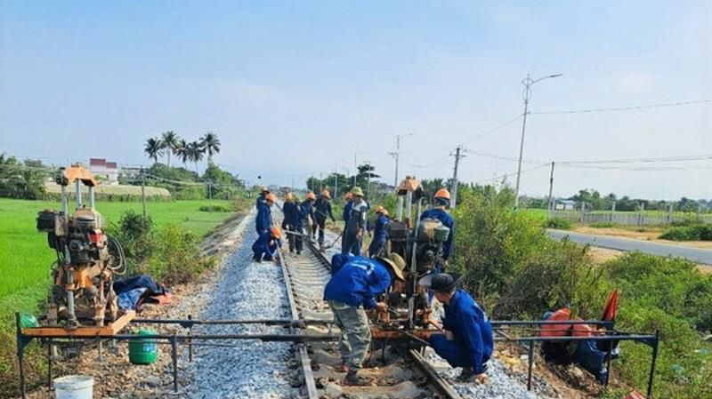 Đồng loạt thi công 3 dự án cải tạo, nâng cấp tuyến đường sắt Bắc – Nam, dự kiến năm 2025 hoàn thành
