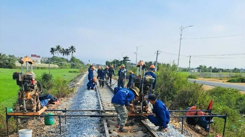 Đồng loạt thi công 3 dự án cải tạo, nâng cấp tuyến đường sắt Bắc – Nam, dự kiến năm 2025 hoàn thành
