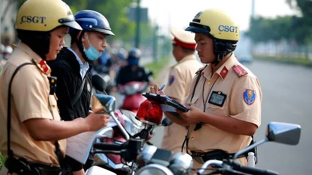 Một ngày CSGT xử lý hơn 10 ngàn vi phạm