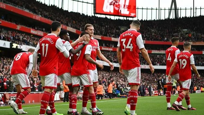 Hủy diệt Leeds, Arsenal duy trì khoảng cách 8 điểm với Man City