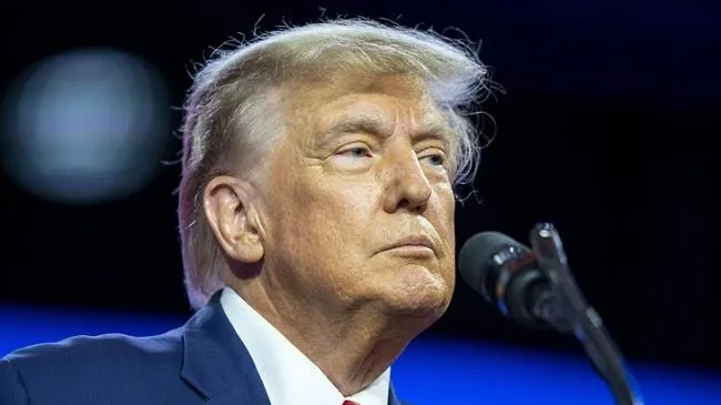 Tỉ lệ ủng hộ ông Trump làm tổng thống tăng mạnh sau lệnh truy tố