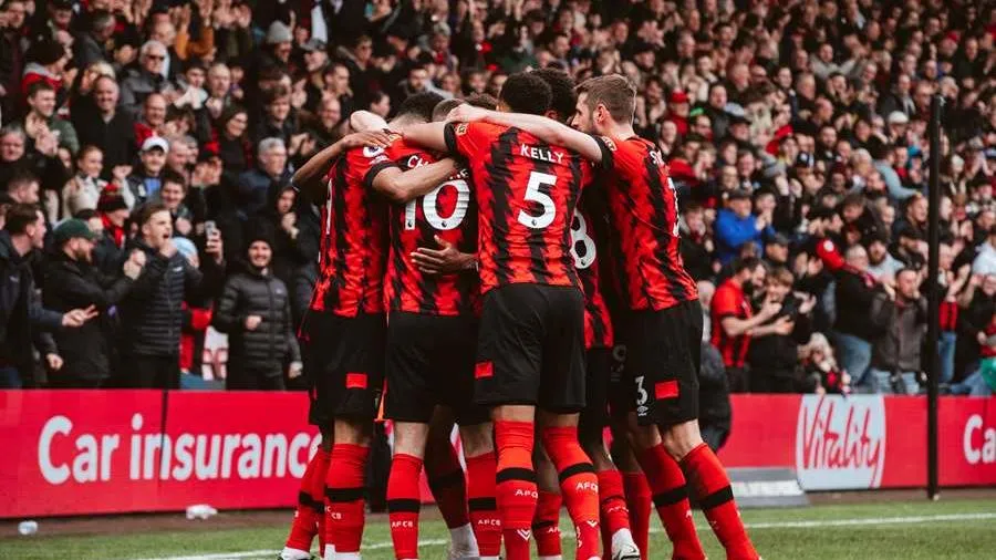 Bournemouth hạ đội bóng có phong độ cao để tạm thoát hiểm