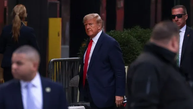 Ông Donald Trump chuẩn bị ra trình diện trước tòa