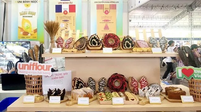 Lễ hội bánh mì thu hút 50.000 lượt khách