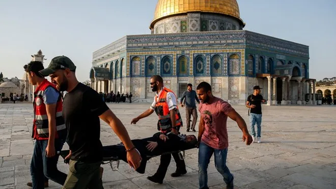 Đụng độ tại Đông Jerusalem, cảnh sát bắt giữ hàng trăm người