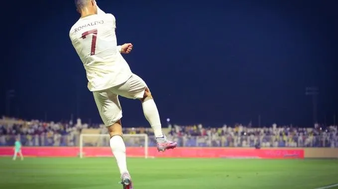 Ronaldo tiếp đà tỏa sáng, Al Nassr đại thắng Al Adalah 5 sao