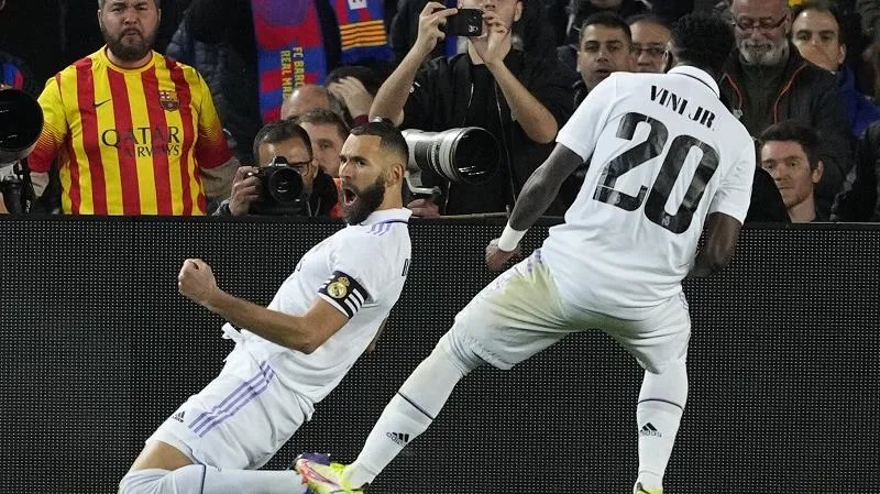 Benzema tiếp tục lập hat-trick, Real đá bay Barca khỏi Cúp nhà Vua