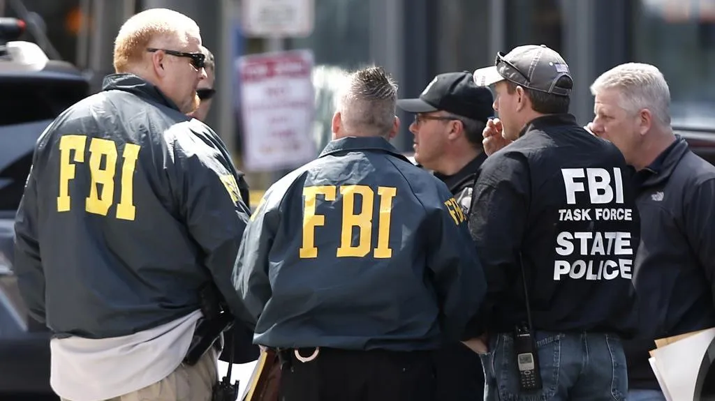 FBI và quân đội Mỹ xin lỗi vì đột kích bắt nhầm đối tượng