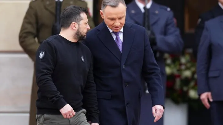 Ba Lan chuyển hàng chục chiến đấu cơ cho Ukraine