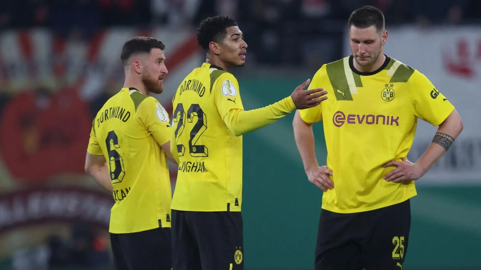 Dortmund nối gót Bayern dừng chân tại tứ kết DFB Cup