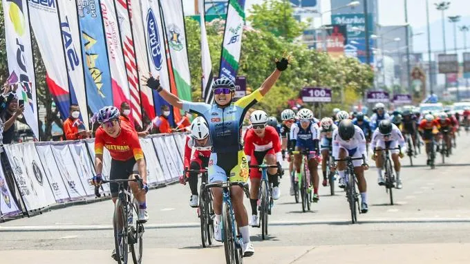 Nguyễn Thị Thật rút thua cua-rơ chủ nhà tại Tour of Thailand 2023