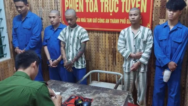 Tạm giam nhóm thanh niên đánh đập người môi giới nhà đất