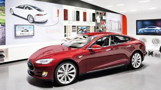 Tesla giảm giá lần thứ 3 trong năm