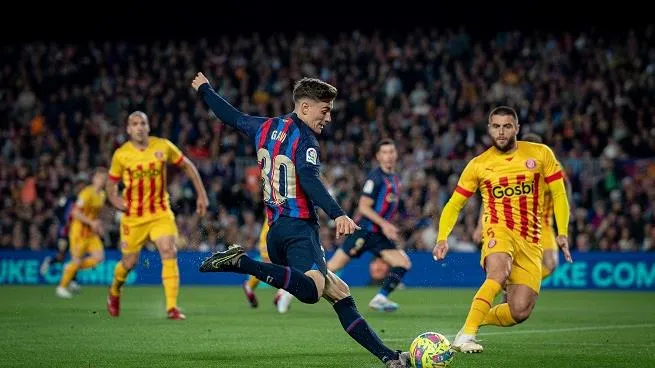 Barca lỡ cơ hội tạo khoảng cách 15 điểm với Real