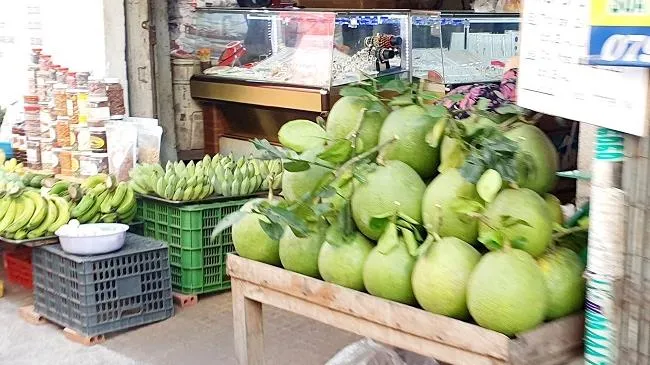 Giá cả thị trường hôm nay 11/4/2023: Bưởi da xanh từ 25.000 đồng/kg