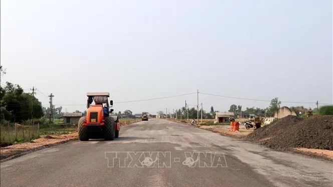 Chặn tuyến tránh phía Nam thành phố Bảo Lộc để bảo đảm an toàn cho người dân