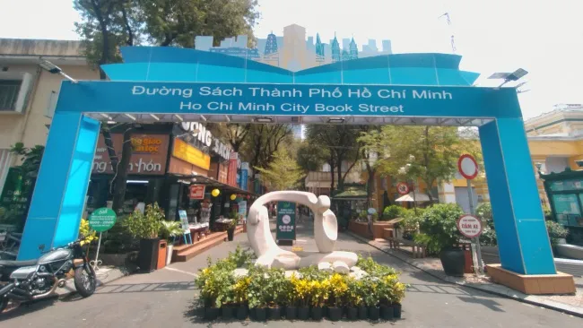 Nỗi cô đơn của Đường sách