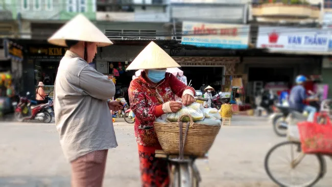 Bắp nấu: Hương vị đồng quê ngọt ngào giữa lòng phố thị