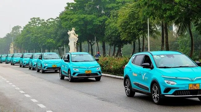 Điểm tin chiều 14/4: Taxi điện đầu tiên của Việt Nam | Nhiều website giáo dục bị gài nội dung cờ bạc