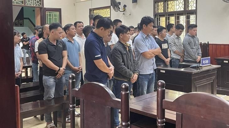 43 bị cáo trong đường dây đánh bạc ngàn tỷ lãnh án từ 6 tháng đến 6 năm 9 tháng tù
