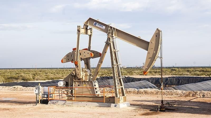 Giá xăng dầu hôm nay 18/4/2023: Biến động nhẹ