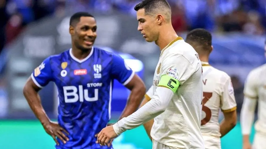 Ronaldo lại “im tiếng”, Al Nassr nhận trái đắng từ cựu sao MU