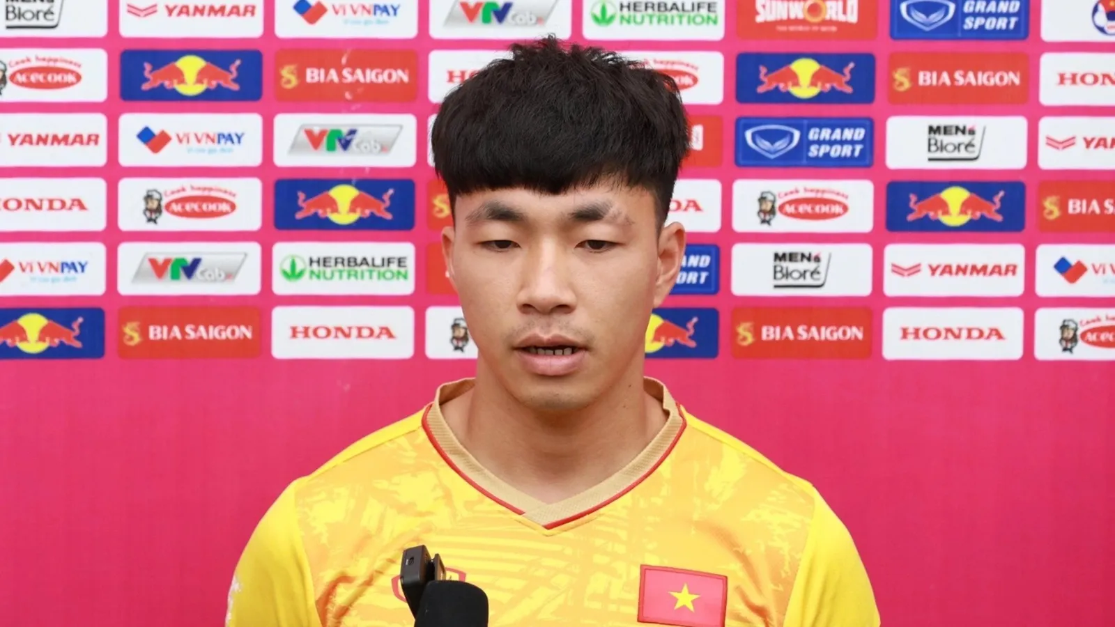 Sao U22 Việt Nam dính chấn thương trước thềm SEA Games 32