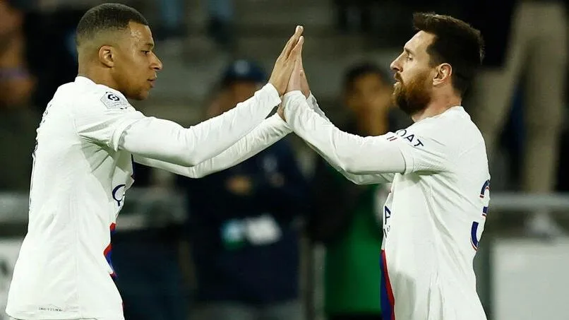 Giúp PSG thắng dễ, Messi và Mbappe cán cột mốc mới