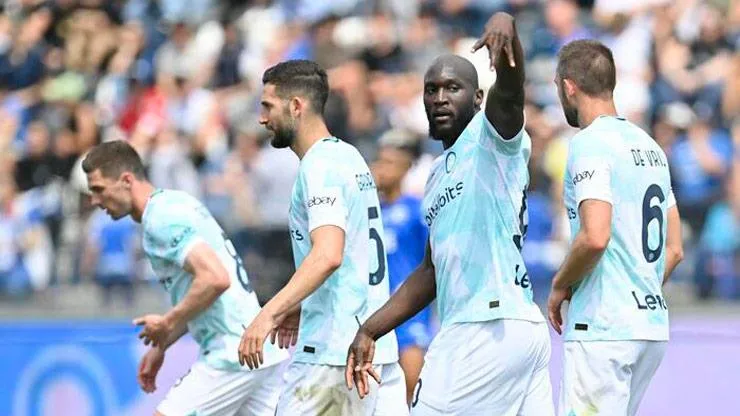 Lukaku lập cú đúp đưa Inter tạm vượt mặt Milan