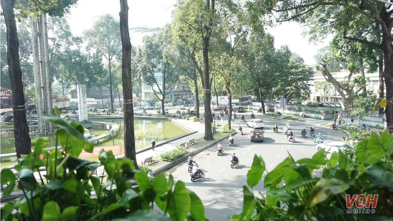 Dự báo thời tiết TPHCM hôm nay 26/4 và ngày mai 27/4: Trời nhiều mây, nắng nóng giảm