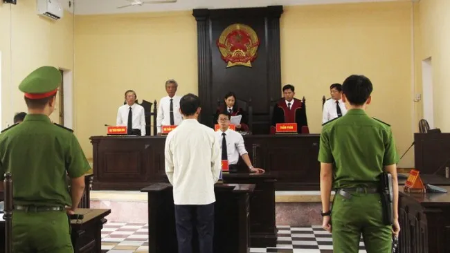 13 năm tù cho người đàn ông “làm bậy” với con gái của tình nhân